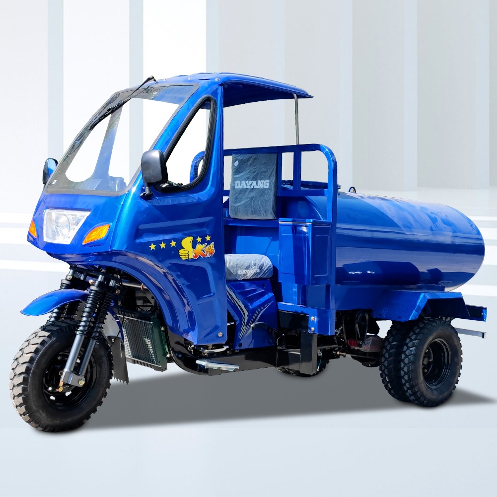 Good performance water cooled tricycle heavy load new 200cc farm moto cabin cargo tricycle tanker prix