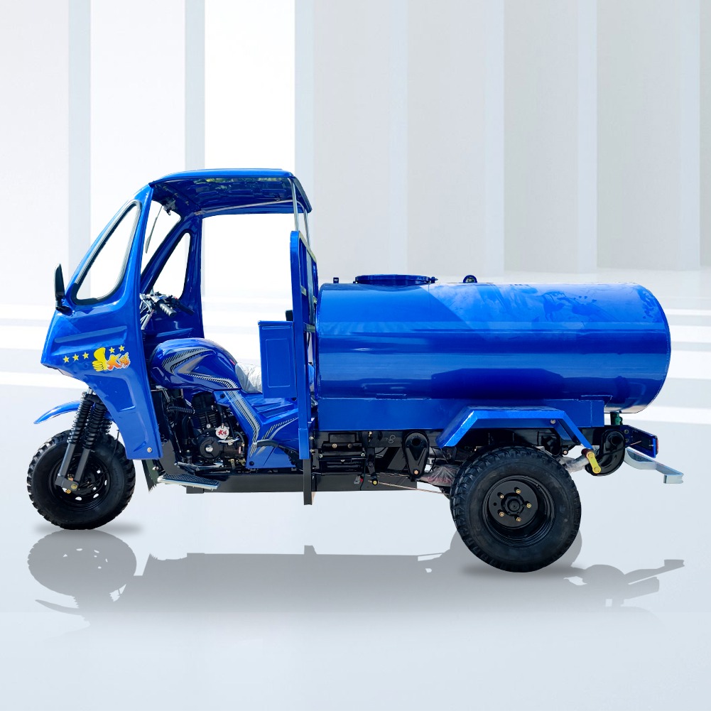 Hot sale exporting tri bike model tuk tuk cargo tricycle  petrol motor cargo fluid tricycle tanker in india