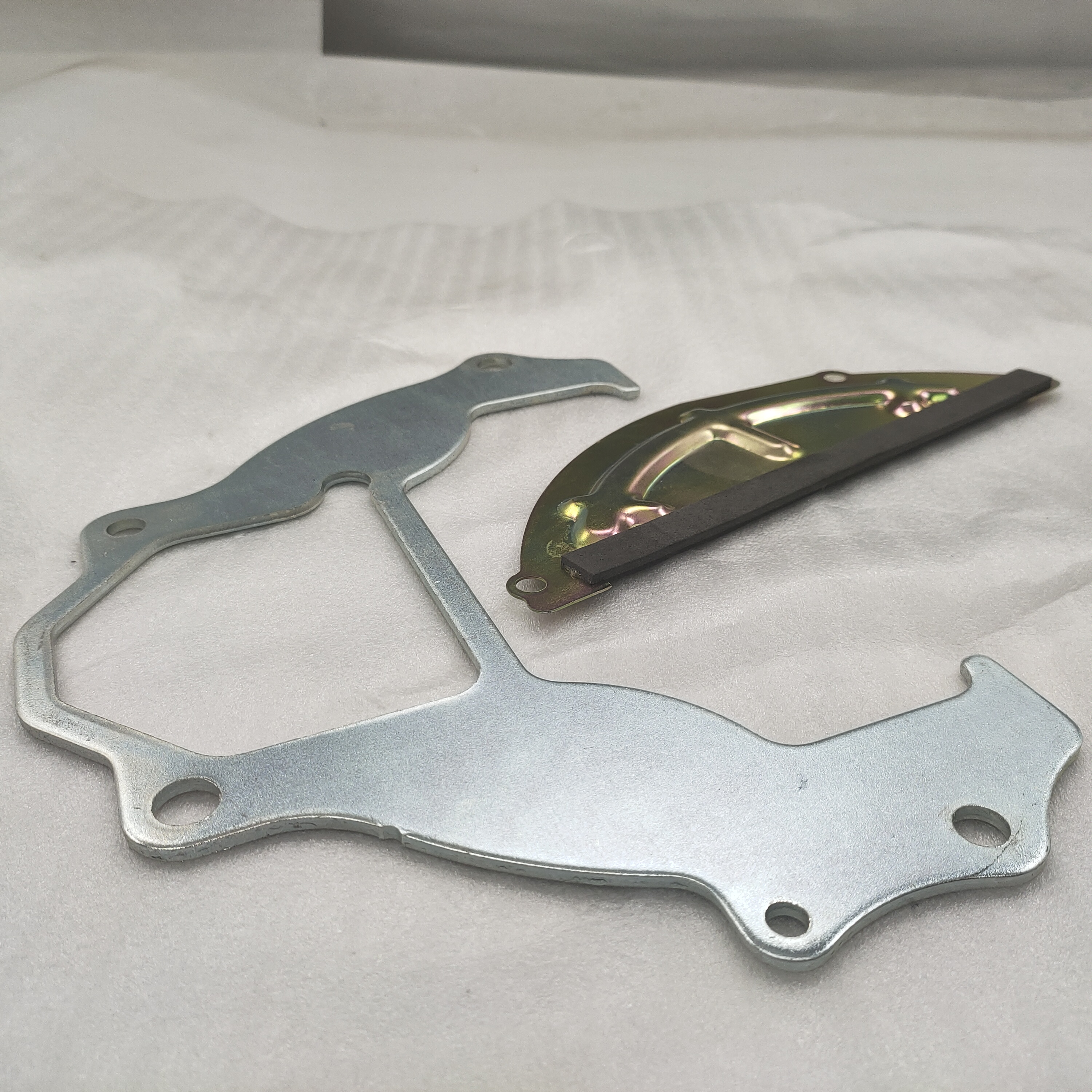 DAYANG Engine parts fixing bracket high quality low price wholesale 800cc engine for tricycle