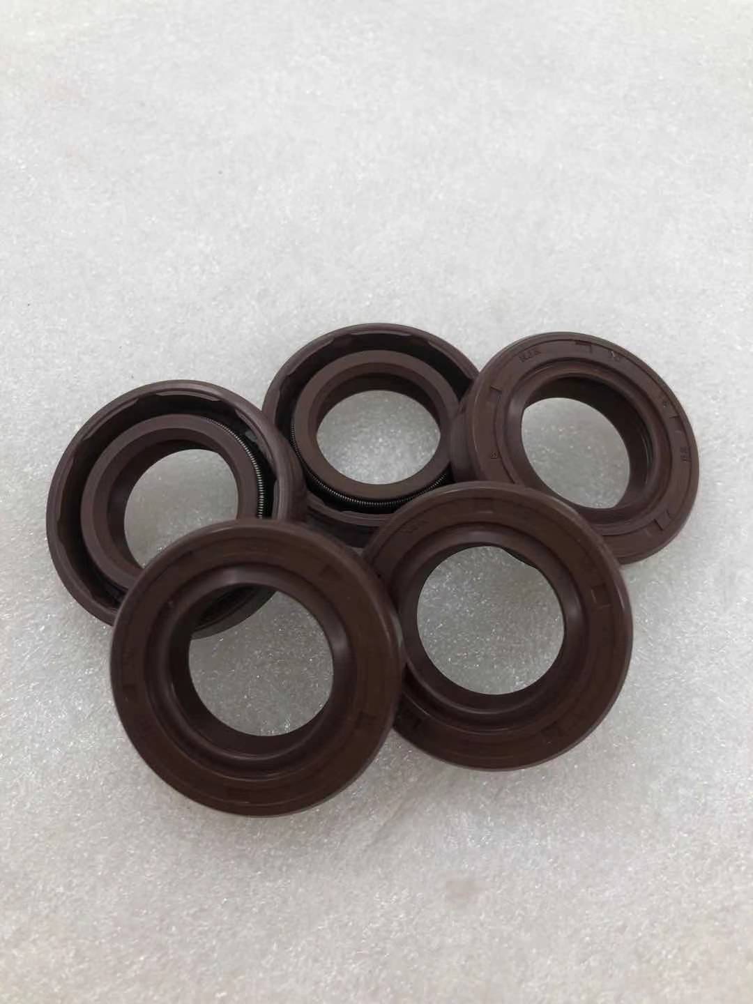 Good Quality tricycle  Engine Oil Seal CB125 Type Rubber Oil Seal From China Supplier Foot start oil seal