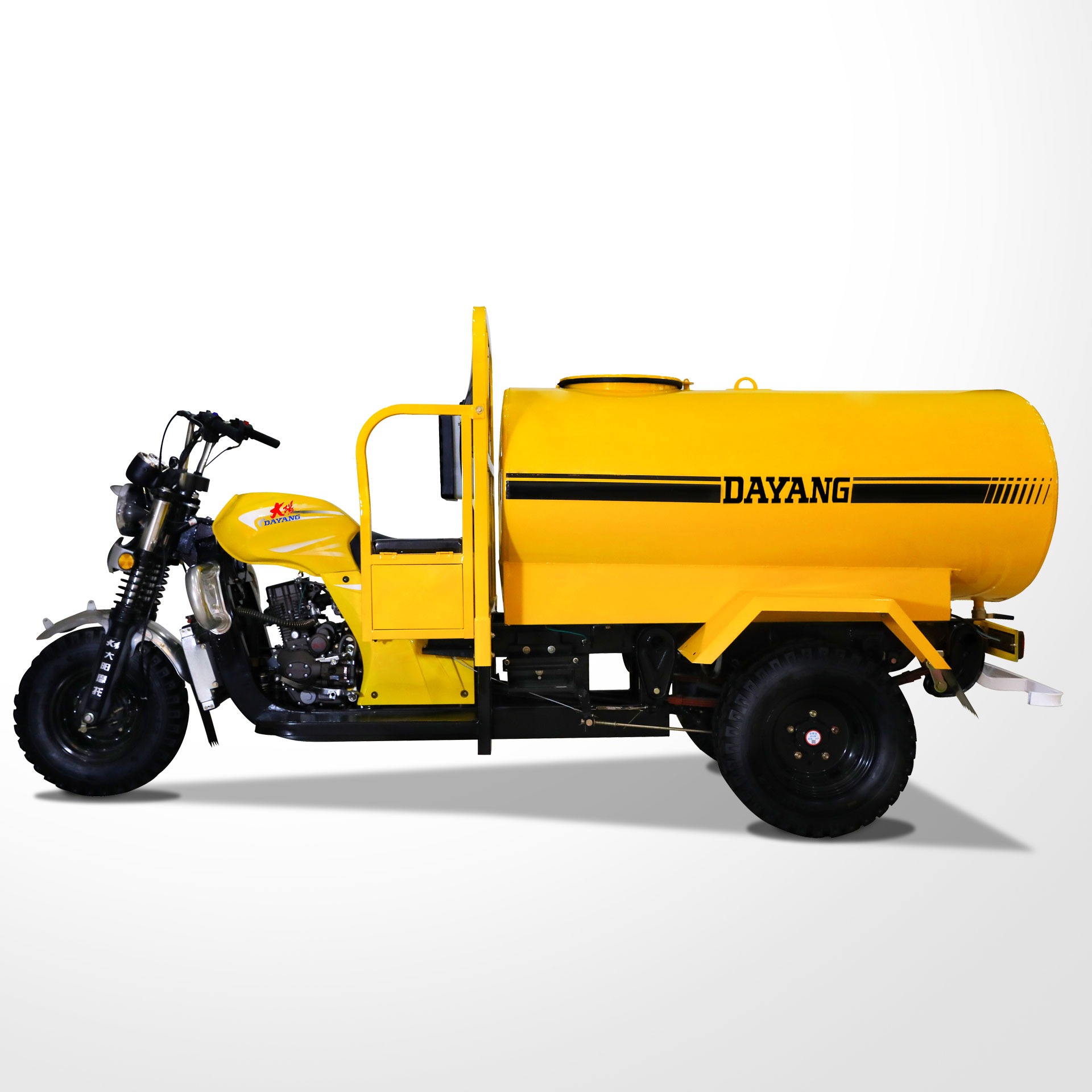 DAYANG factory Original authentic water tank tricycle three Sprinkler  Fire fighter Tricycle 1000L water /oil motorcycle