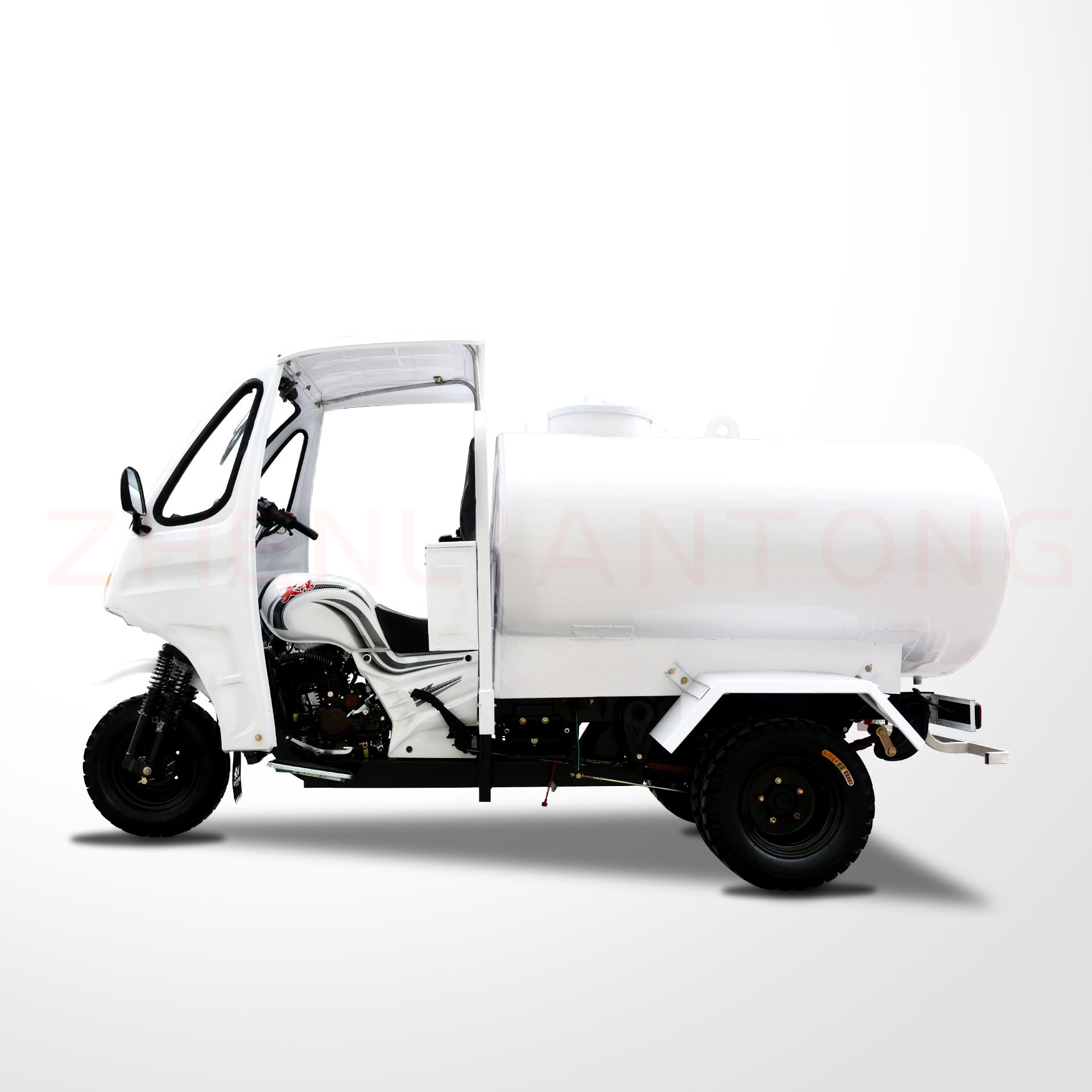 Factory direct sales 2021 new adult heavy duty gasoline feul tank tricycle cargo afrique bike