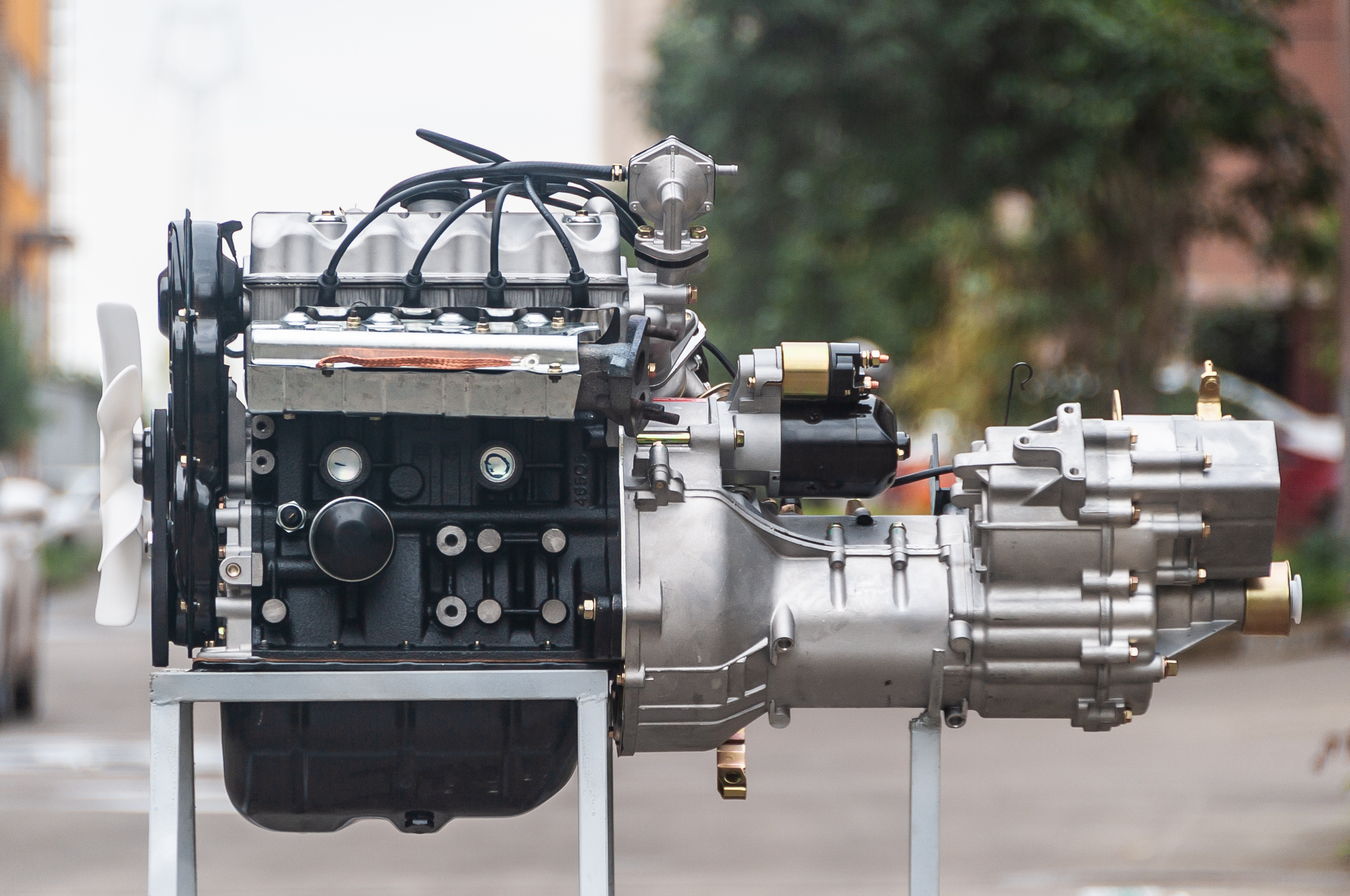 High Quality Used Engine Assembly Car Engine For Complete Cylinder Type Gas Warranty Month  Code Place Model Petrol