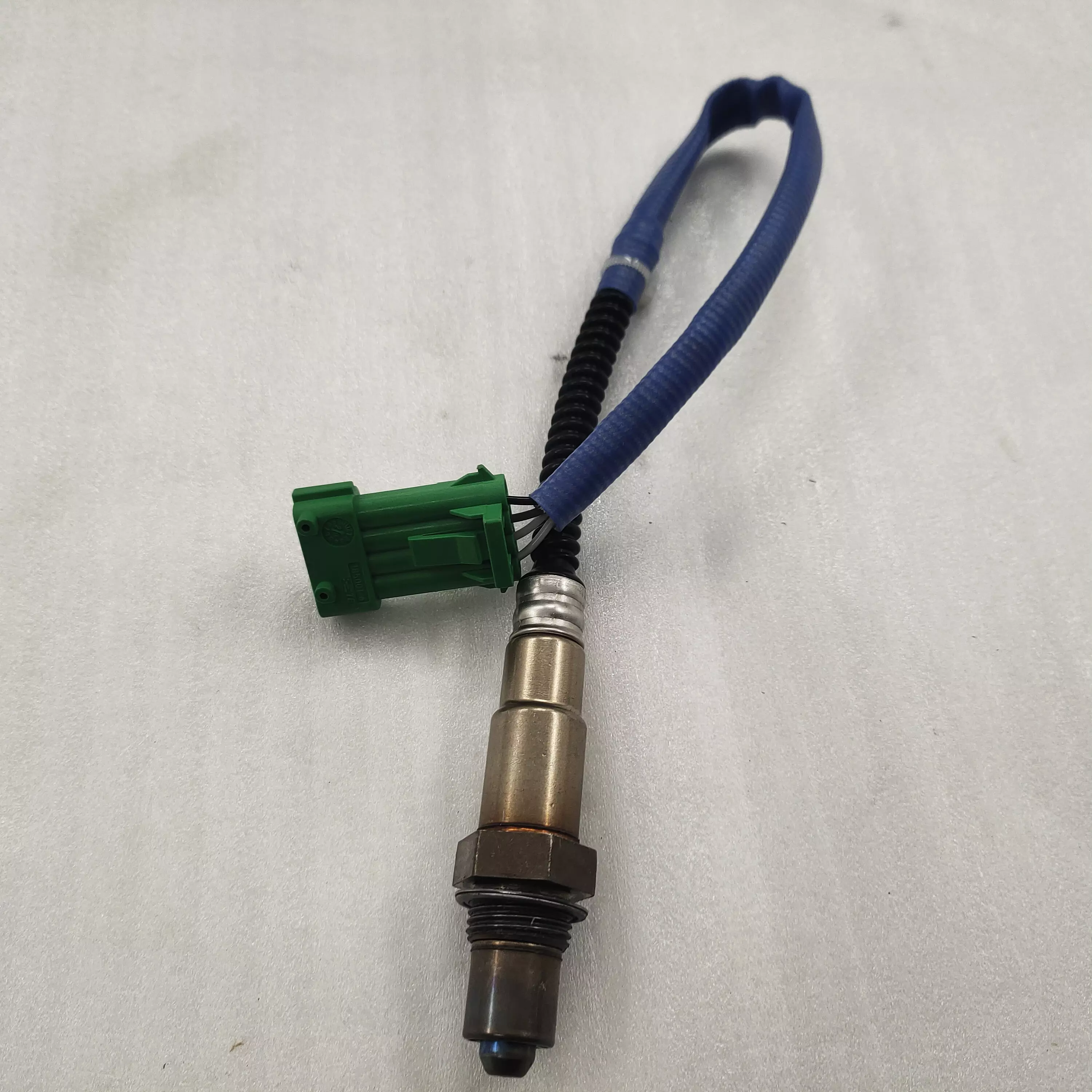 Popular Product Cargo Tricycle Automobile Spare Parts Engine Preoxygen Sensor for Motorcycle Custom Origin CCC Made in China Fit