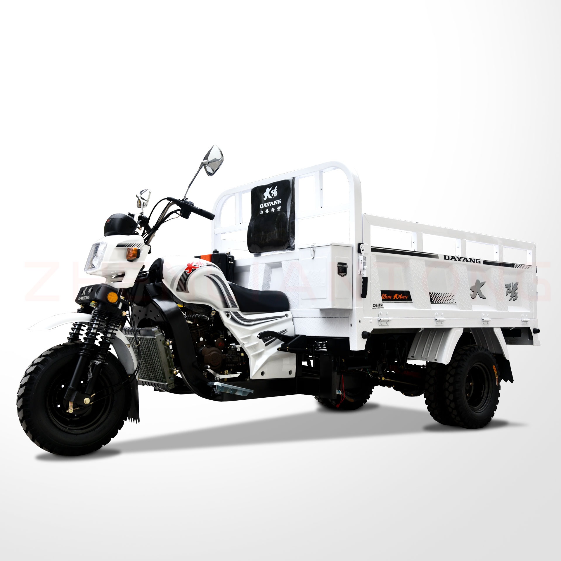 Hot Selling Heavy Loading Tricycle Cargo Motorized 151 - 200cc 200cc/250cc/300cc Three Wheel Motorcycle 501 - 800W Customized