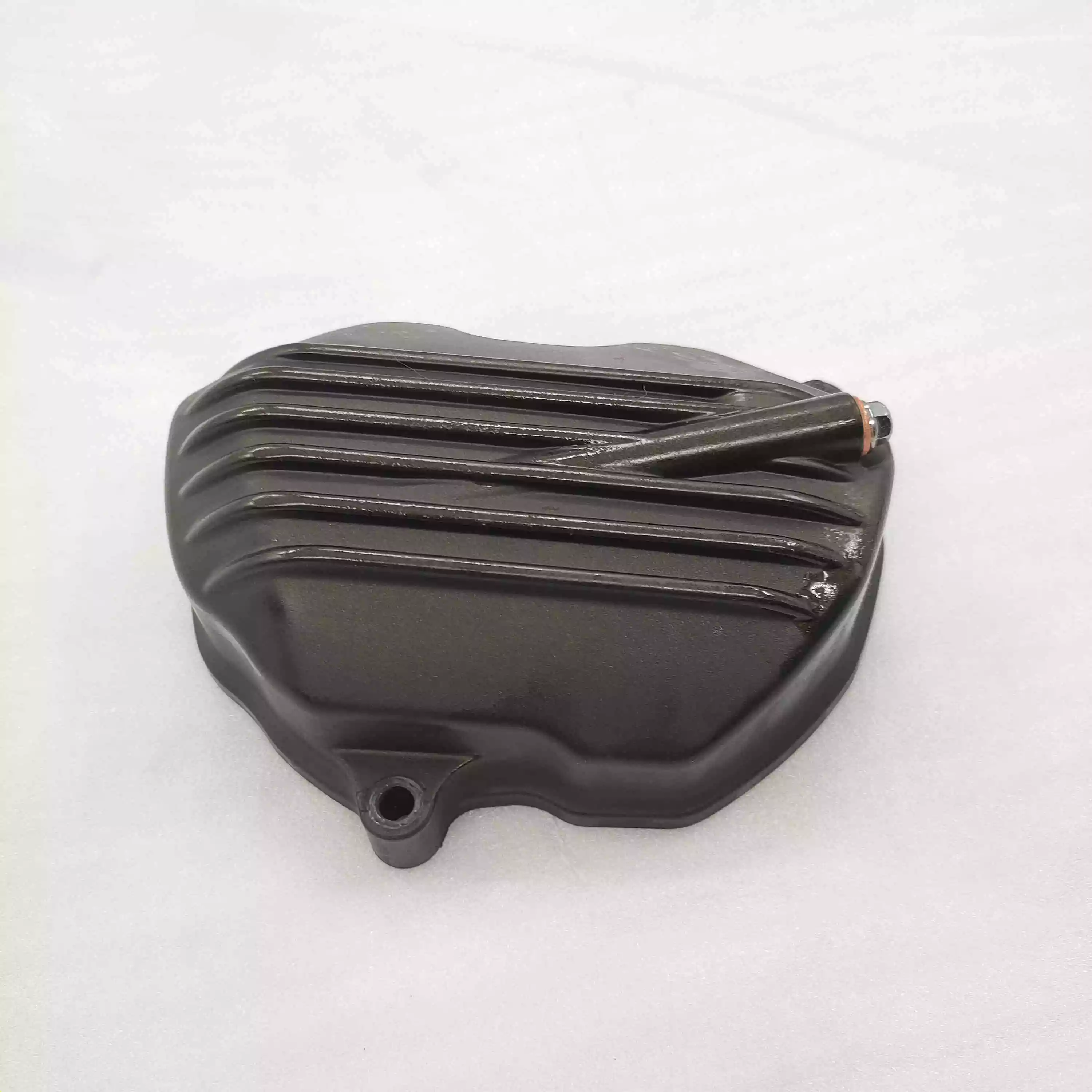 2022 China high quality motorcycle spare parts tricycle LIFAN 150 air-cooled engine crlinder head cover custom type
