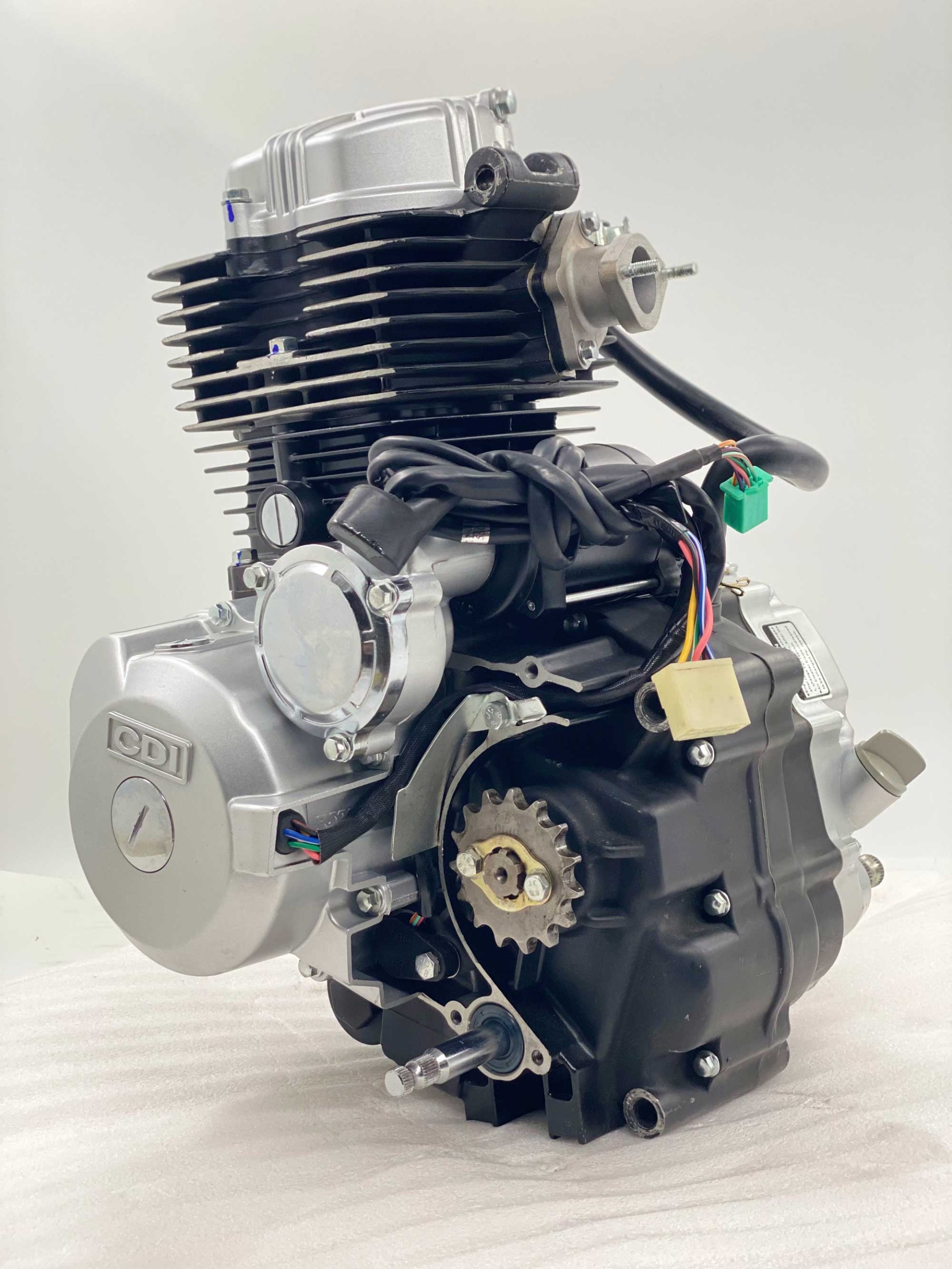 China Cheap Kick Start Motorcycle Engine Tricycle 150cc air cooling Engine Origin Ignition Warranty CDI Start Kick