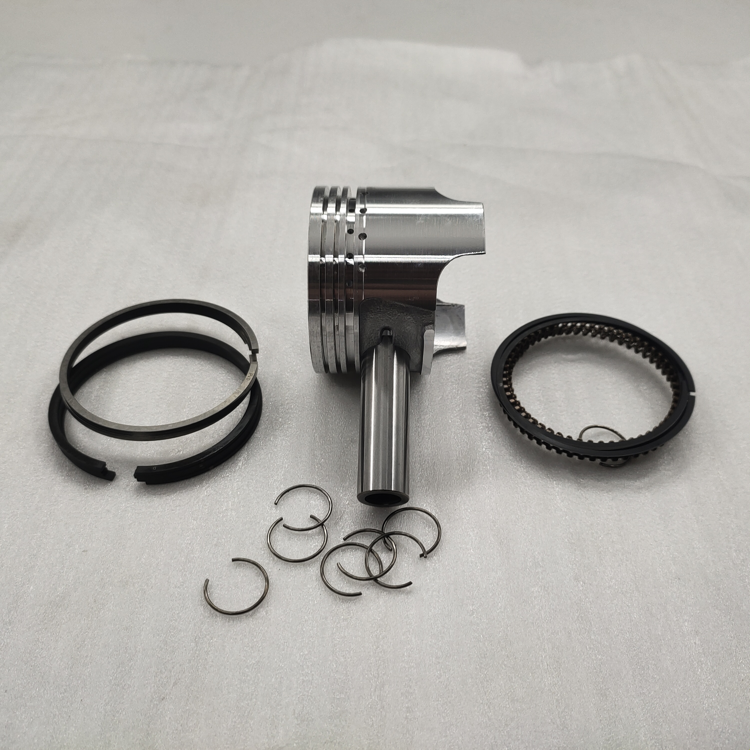Dayang Tricycle Parts High-quality 800cc Engine Parts Piston Assembly Piston Pin Piston Ring Circlip