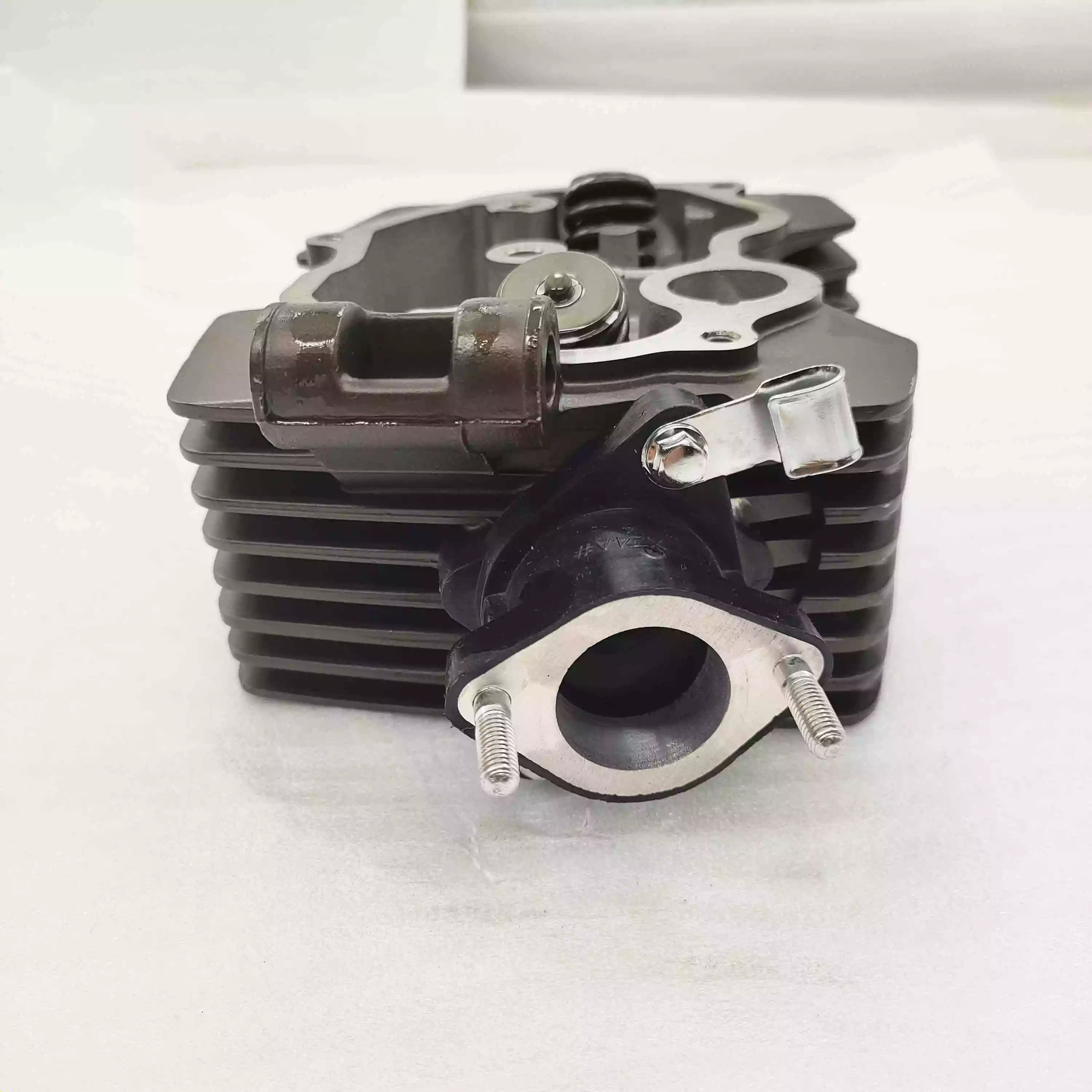 DAYANG hot sale motorcycle spare parts tricycle LIFAN150 air-cooled engine cylinder head custom origin type for adult