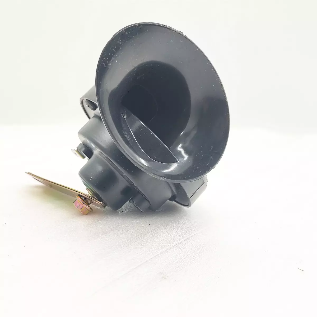 DAYANG top quality spare parts China custom production tricycle 3 wheel motorcycle fanfare horn made in China CCC origin type