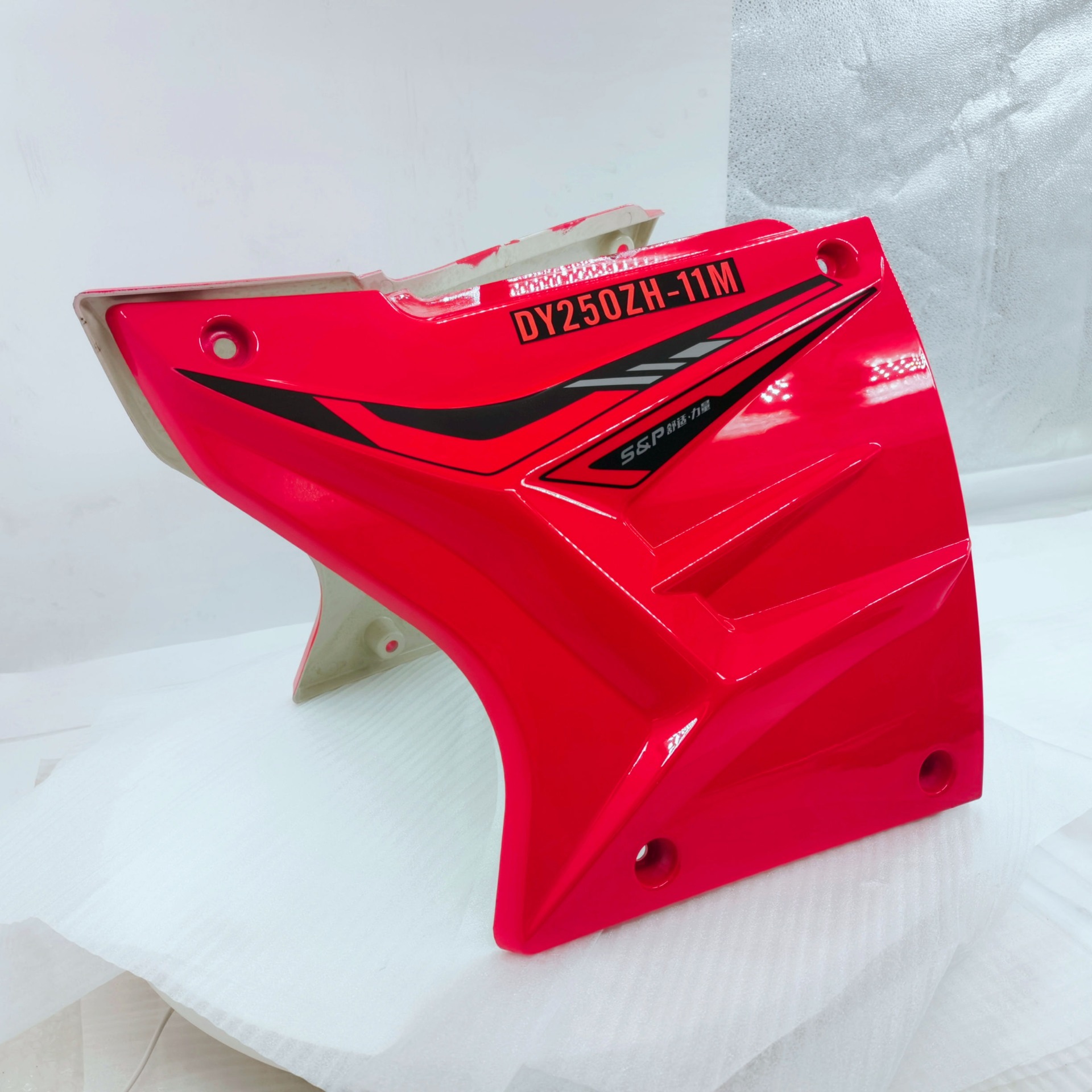DAYANG high  Cost-Effective Chinese Sales Motorcycle Petrol Fuel Tank Cover tricycle oil tank side cover
