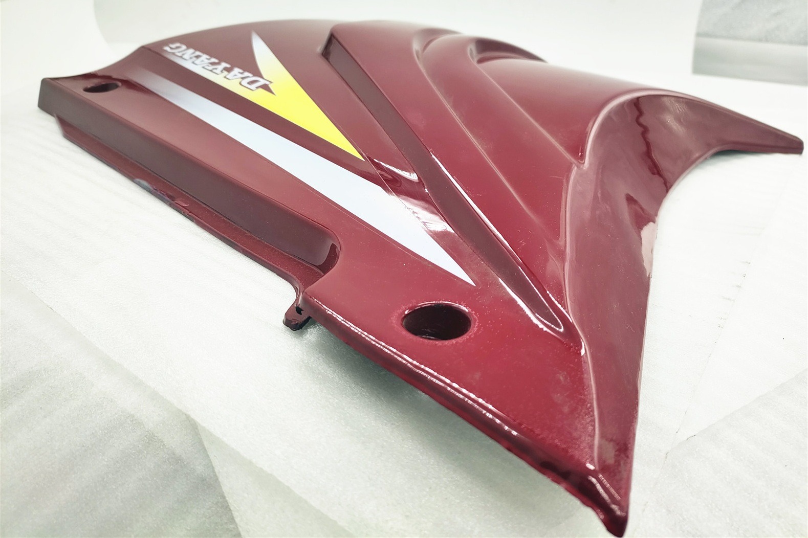 Hot sale BeiYi DAYANG three wheel motorcycle tricycle scooter Prince oil fuel tank side cover 2 for the global market