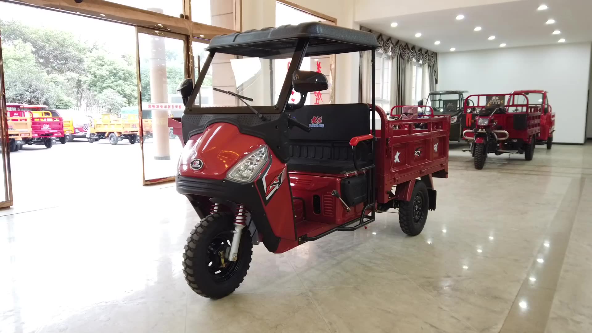 China factory customized 2021 origin design price tricycle gasoline classic light loading 150cc air cooled cylinder power