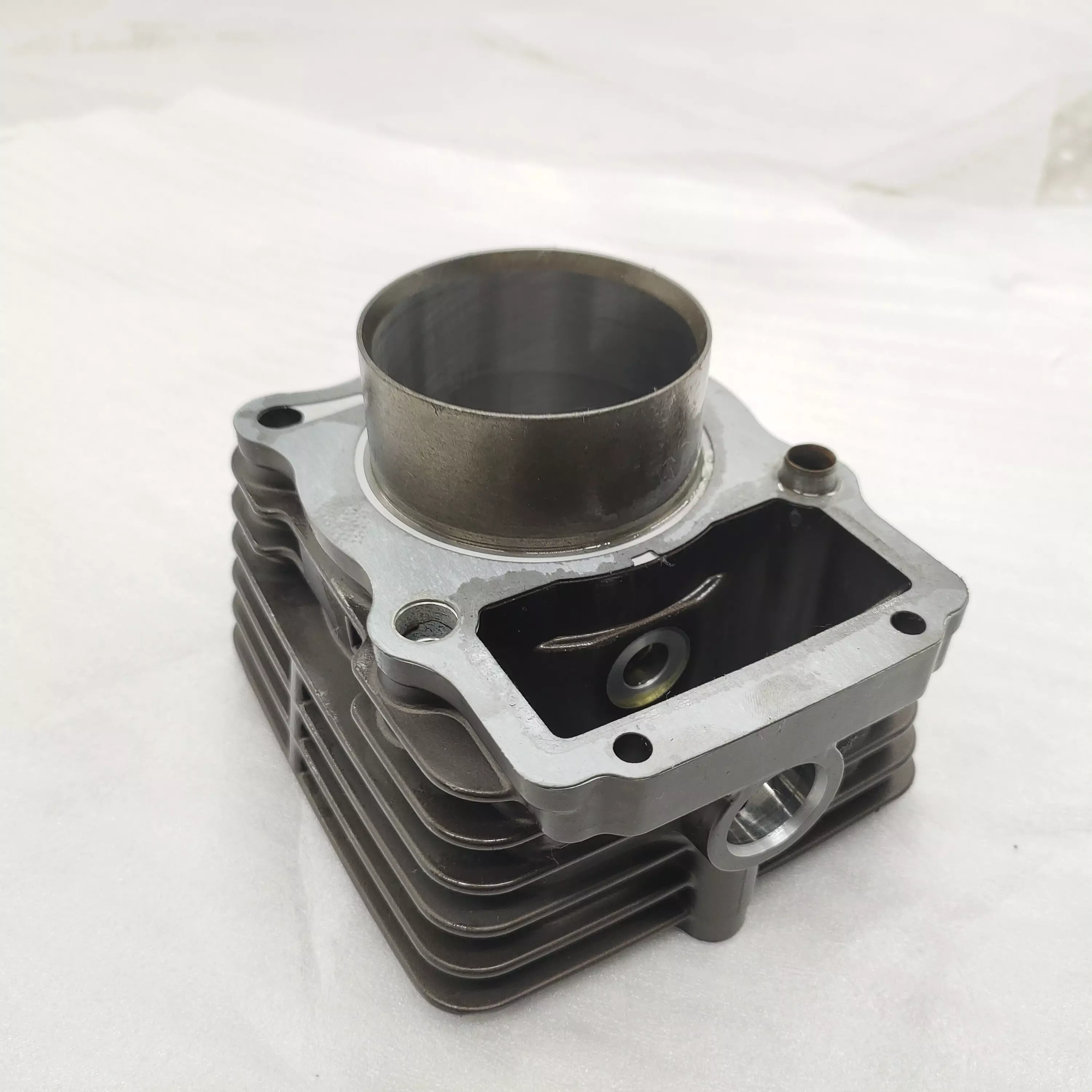 DAYANG factory 250cc tricycle water-cooled engine all kinds high cost performance of custom spare parts engine cylinder block