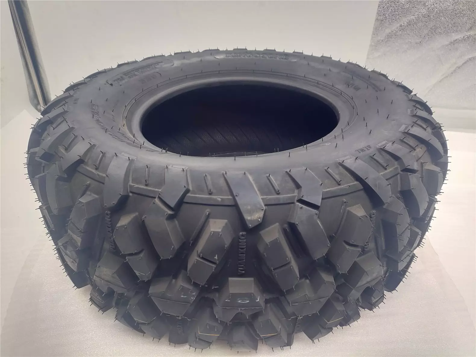 DAYANG Factory Direct ISO9001 Tricycle Tires mrf Motorcycle Tuk Tuk Tyre With Factory Price for global market