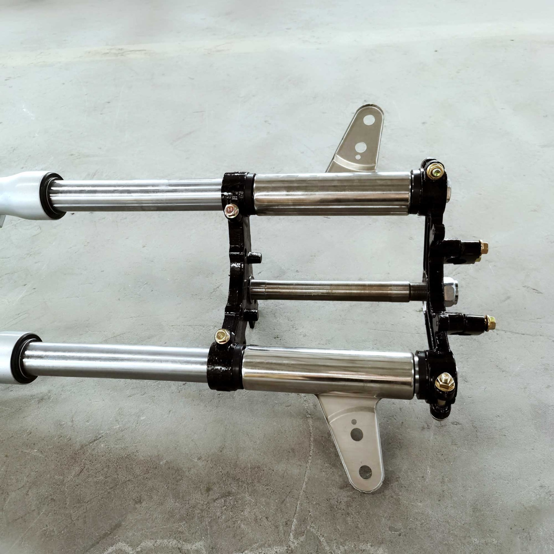 Tricycle original parts wholesale factory best price cargo tricycle 37 hydraulic front shock absorber