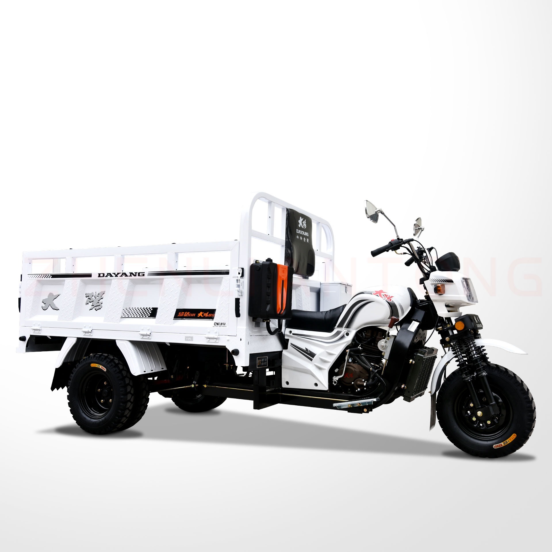 DAYANG Brand hot selling 200cc Cargo Motorized Tricycle With powerful Engine cargo bike Packing Pcs 3 wheels motorcycle