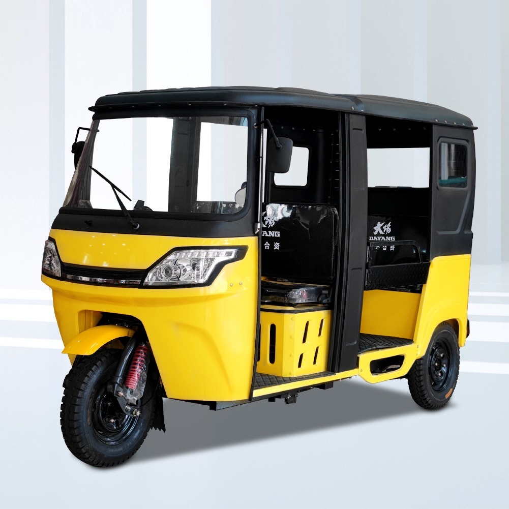 151   200cc 3 Wheel Motorized Tricycle