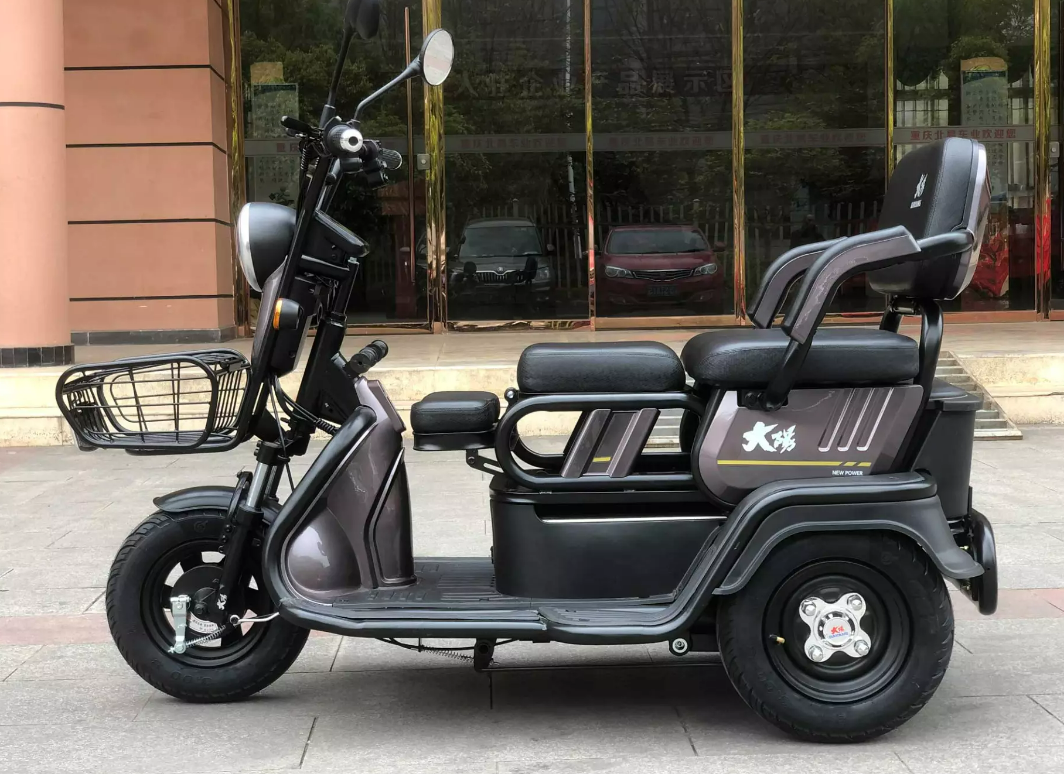 Egypt Cairo Alexandria Luxor Aswan Suez Abydos DAYANG China factory hot Sale electric 3 wheel tricycle Environmental motorcycle adult leisure tricycle with low price new style