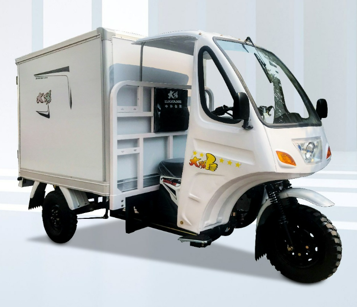 DY-B2 Big Cargo Box Semi cabin Tricycle for carrying food, fruit, fish with air condition